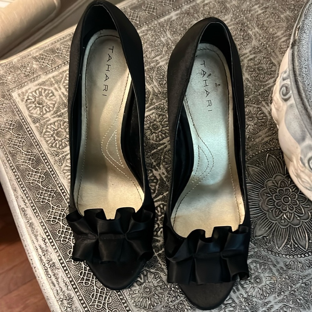 Beautiful, leather sole, satin top, high heel shoe, with ruffle.